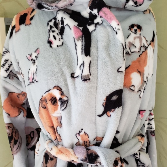 VERA BRADLEY WOMEN'S ROBE DOG SHOW MOTIF:NWT LARGE/EXTRA LARGE - Picture 3 of 16
